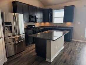 163 Emery Oak Way in Huntsville, TX - Building Photo - Building Photo