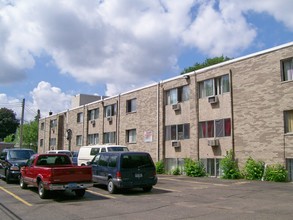 Cedar Lake Apartments in Minneapolis, MN - Building Photo - Building Photo