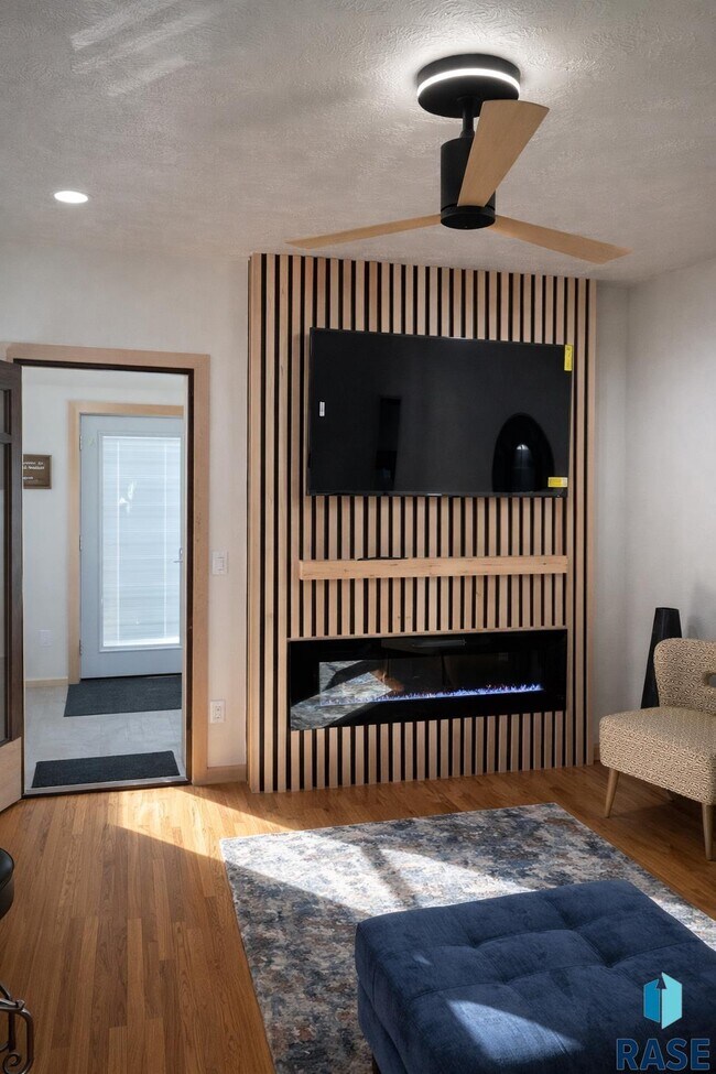 920 S Summit Ave in Sioux Falls, SD - Building Photo - Building Photo