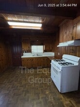 207 S Linwood Ave in Visalia, CA - Building Photo - Building Photo