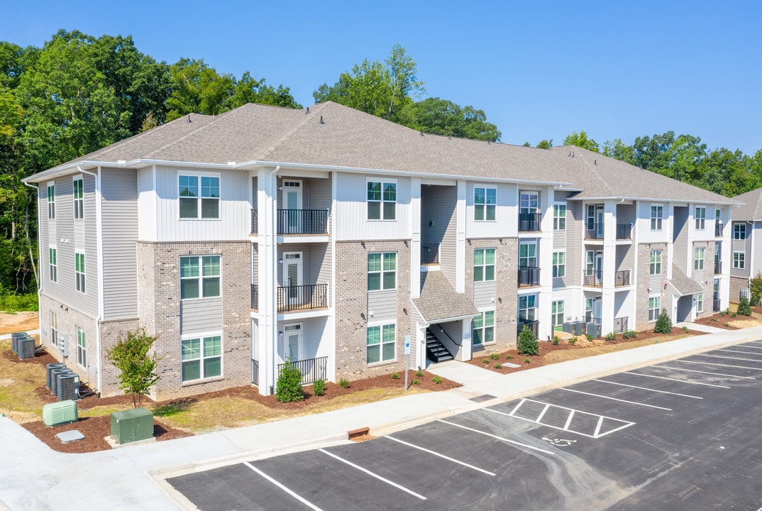 The Atlantic Mountain Island in Charlotte, NC - Building Photo