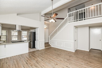 5016 Santa Fe Ct in Arlington, TX - Building Photo - Building Photo