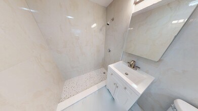 244 Winchester St in Brookline, MA - Building Photo - Building Photo