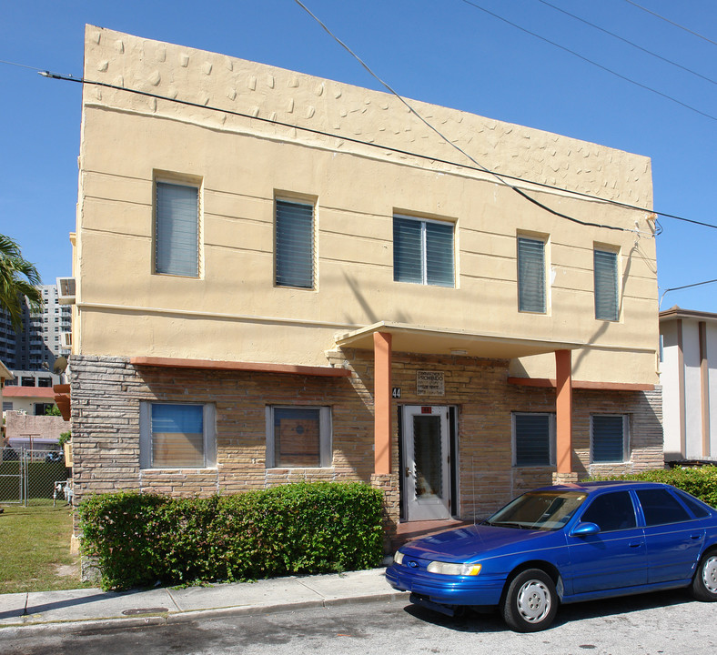 44 NW 21st Ave in Miami, FL - Building Photo