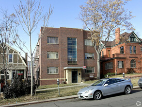 Hillside Apartments in Denver, CO - Building Photo - Building Photo