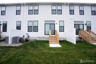 85 Mustang Dr in Englishtown, NJ - Building Photo - Building Photo