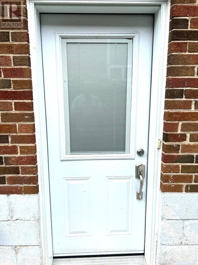 property at 3 Kellyvale Rd