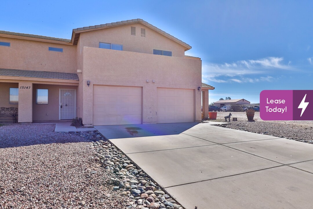 15147 S Yava Rd-Unit -B in Arizona City, AZ - Building Photo