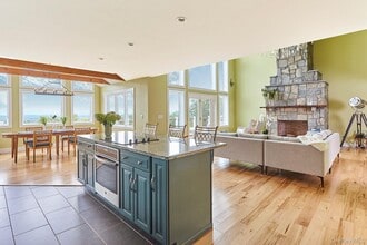 21 Contentment Ln in Red Hook, NY - Building Photo - Building Photo