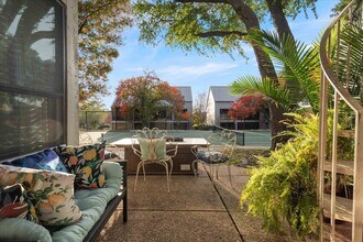 143 World of Tennis Sq in Lakeway, TX - Building Photo - Building Photo