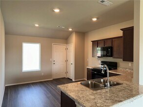 2613 S Silver St in Siloam Springs, AR - Building Photo - Building Photo