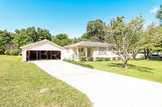 property at 5569 Rockdale Rd