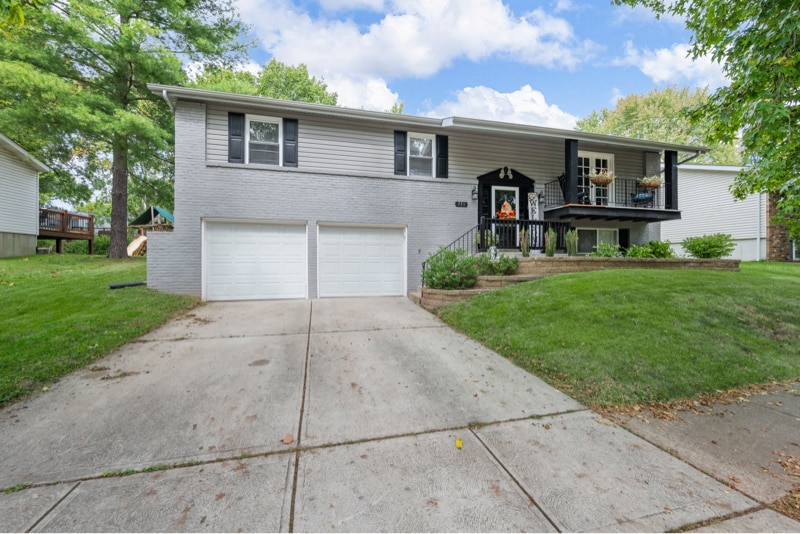 751 Windingpath Ln in Ballwin, MO - Foto de edificio