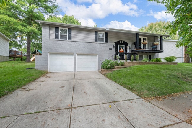 751 Windingpath Ln