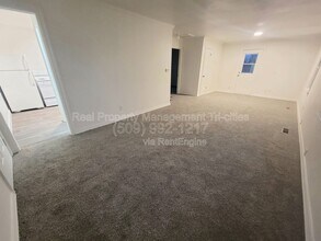 618 S Alder St in Kennewick, WA - Building Photo - Building Photo