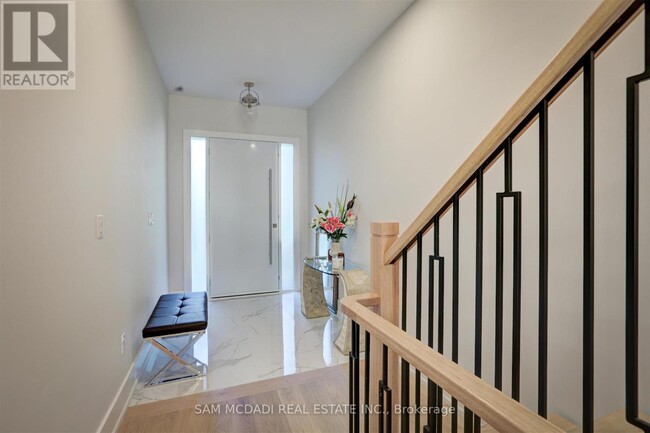 177 Aldercrest Rd in Toronto, ON - Building Photo - Building Photo