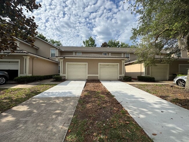 property at 7806 Melvin Rd