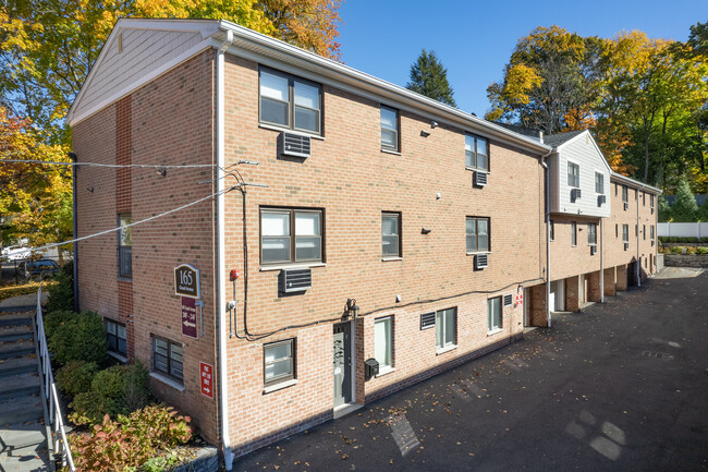 The Linden Apartments: In-Unit Washer & Dr... in Englewood, NJ - Building Photo - Building Photo