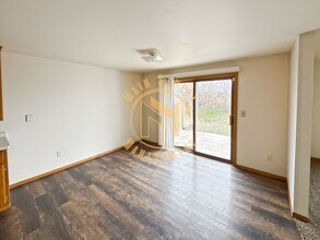 410 Aloysius Ct in De Pere, WI - Building Photo - Building Photo