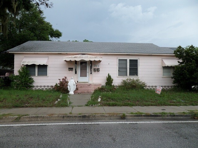 317 N Highland Ave in Clearwater, FL - Building Photo