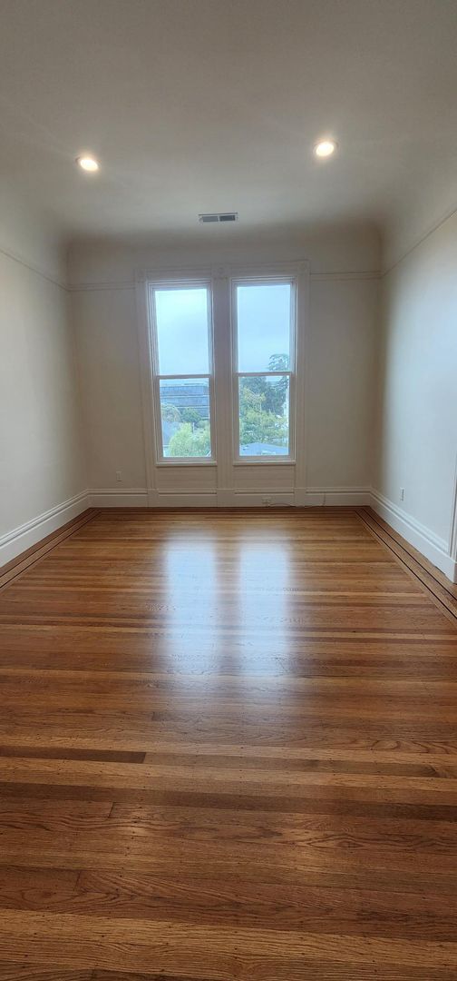 property at 3429-3433-3433 Sacramento St