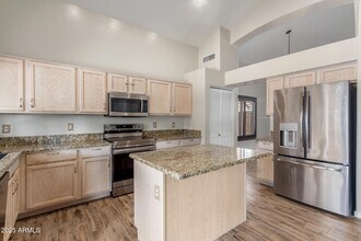 2500 S Sunnyvale Ave in Gilbert, AZ - Foto de edificio - Building Photo