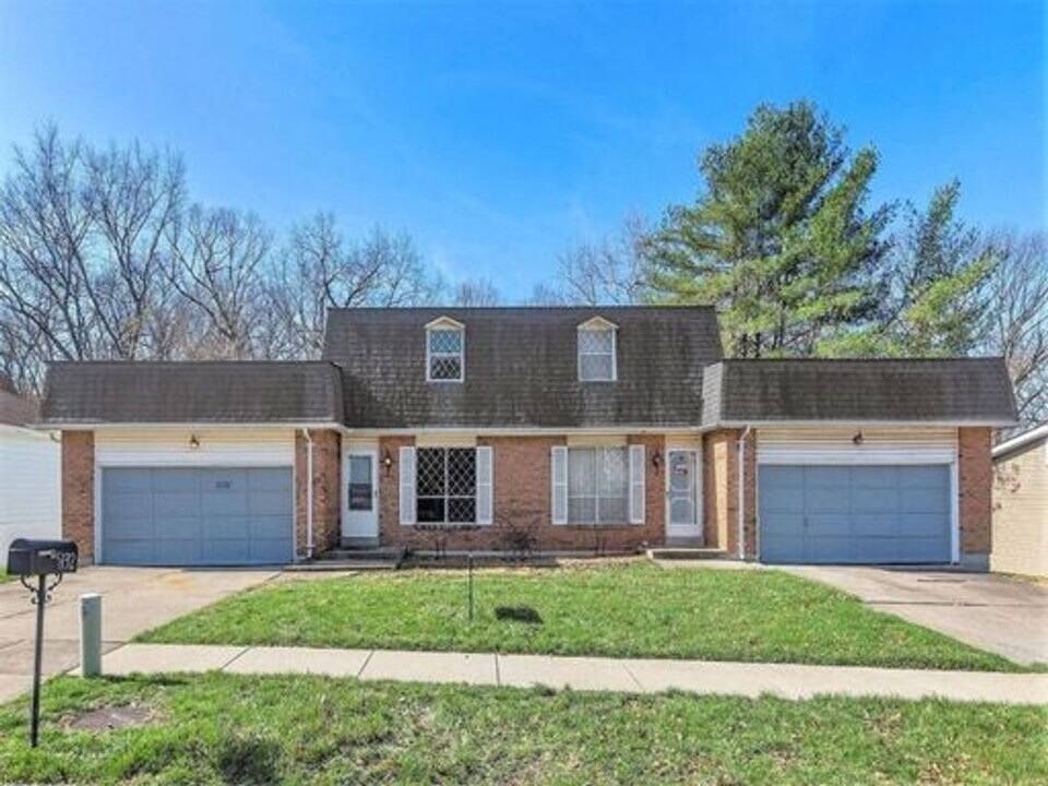 5132 Green Trace Ln-Unit -5134 in St. Louis, MO - Building Photo