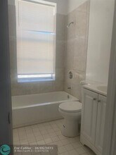 2716 S Dixie Hwy in West Palm Beach, FL - Building Photo - Building Photo