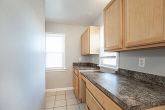 20301 Miller Ave in Euclid, OH - Building Photo - Building Photo