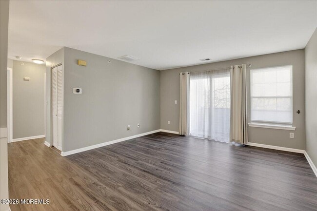 33 Jockey Ln in Tinton Falls, NJ - Building Photo - Building Photo