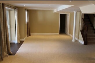 99 Gillett Dr in Ajax, ON - Building Photo - Building Photo