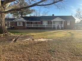 5045 Double Branches Rd in Lincolnton, GA - Building Photo