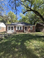 1018 N Volutsia in Wichita, KS - Building Photo