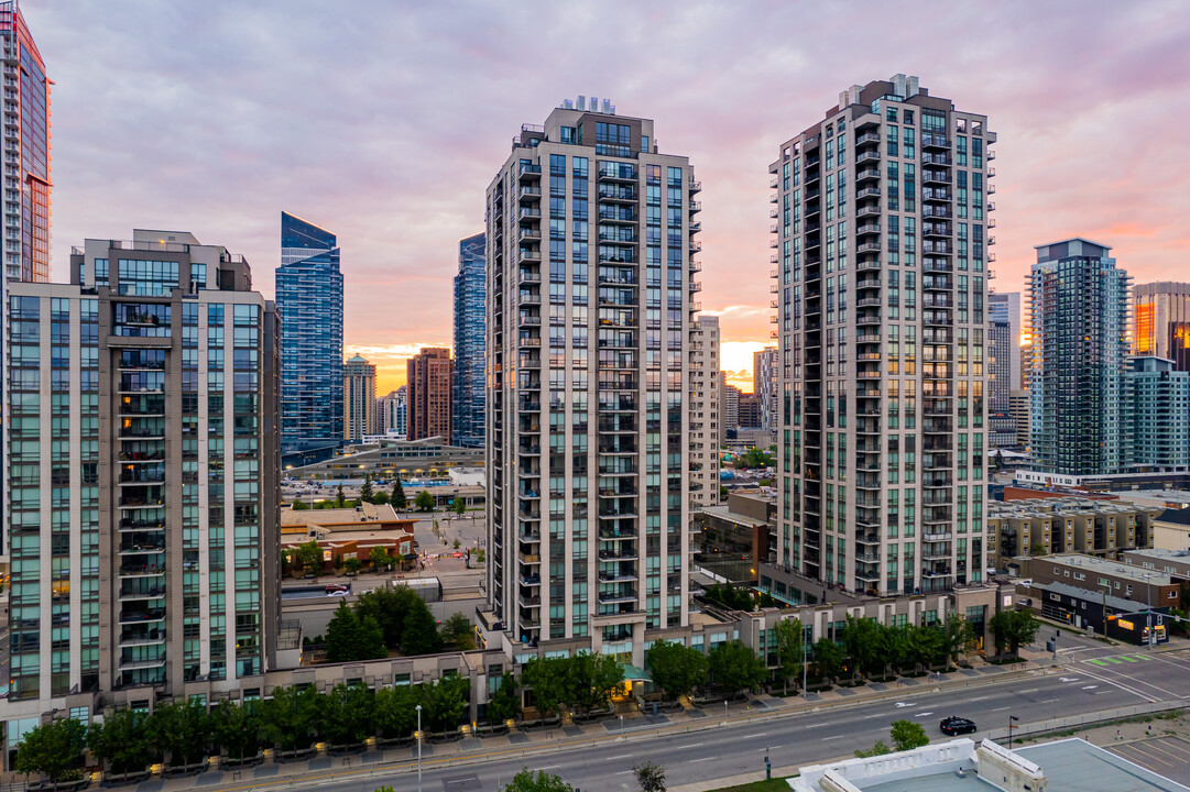 Nova Condos in Calgary, AB - Building Photo