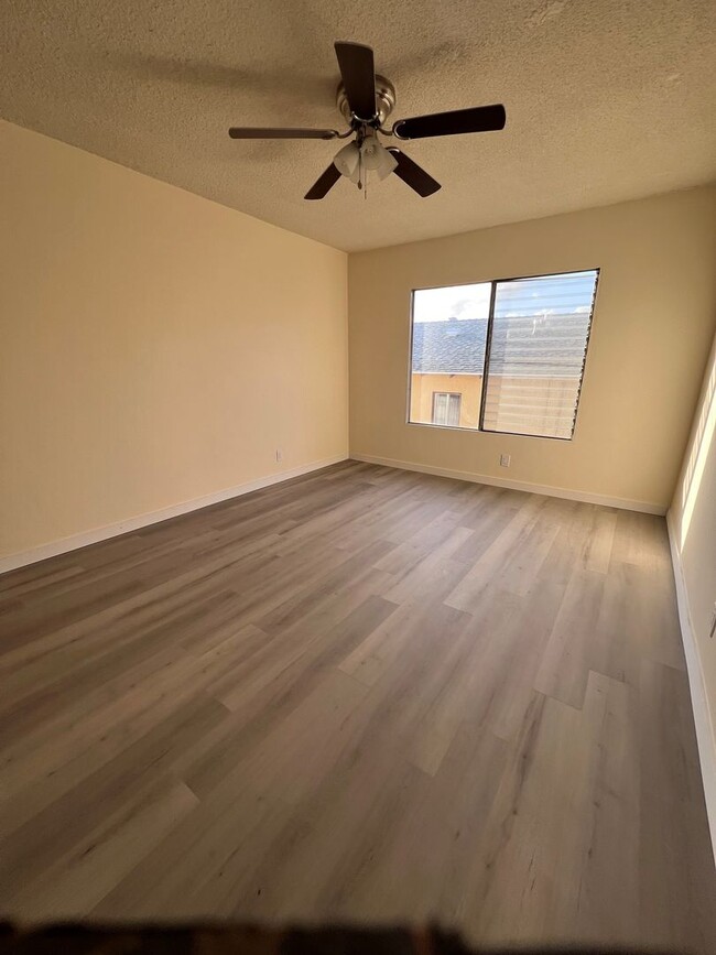 Charnock-11311 in Los Angeles, CA - Building Photo - Primary Photo