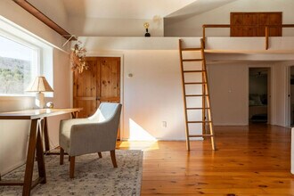 21 Abbey Rd in Mount Tremper, NY - Building Photo - Building Photo