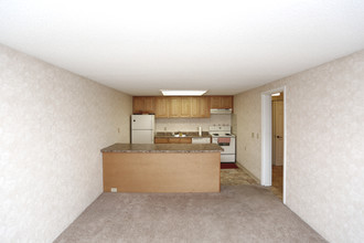 Willowood Apartments in Columbus, IN - Building Photo - Interior Photo