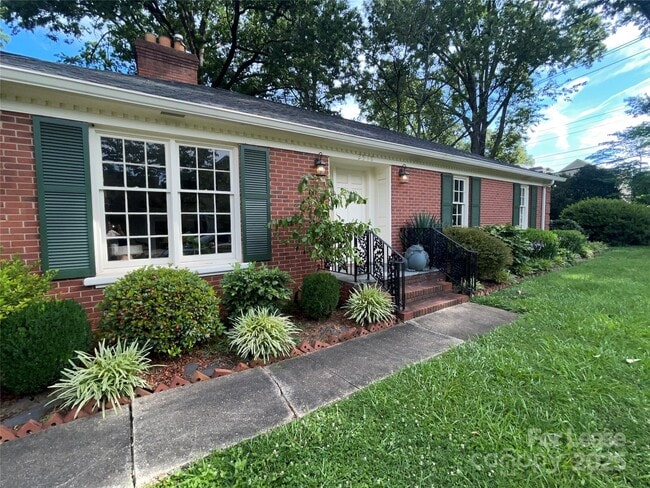 2518 Westfield Rd in Charlotte, NC - Building Photo - Building Photo
