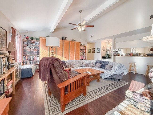 property at 3306 Hunterwood Dr
