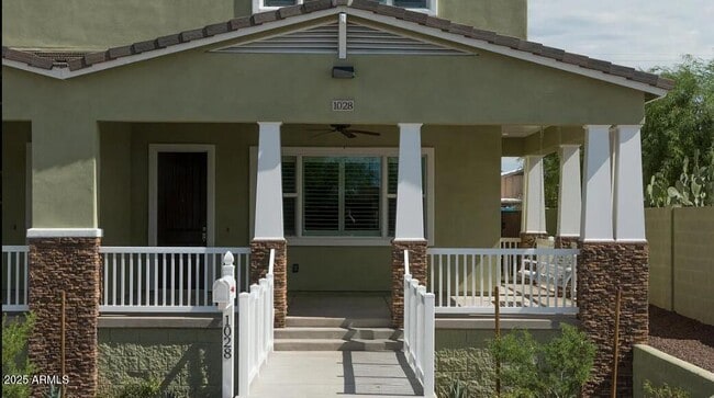 property at 1028 E Curry Rd