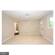 3170 Oakmont Ave in Triangle, VA - Building Photo - Building Photo