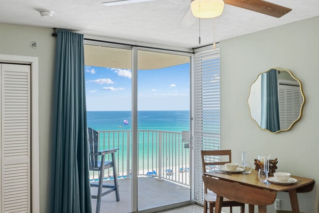 10517 Front Beach Rd in Panama City Beach, FL - Building Photo - Building Photo