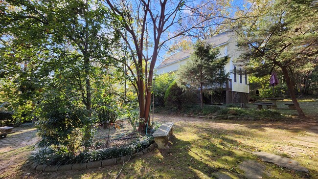 1430 Alford Ave, Unit White House in Hoover, AL - Foto de edificio - Building Photo