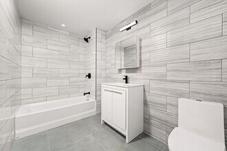 336 E 112th St-Unit -630 in New York, NY - Building Photo - Building Photo