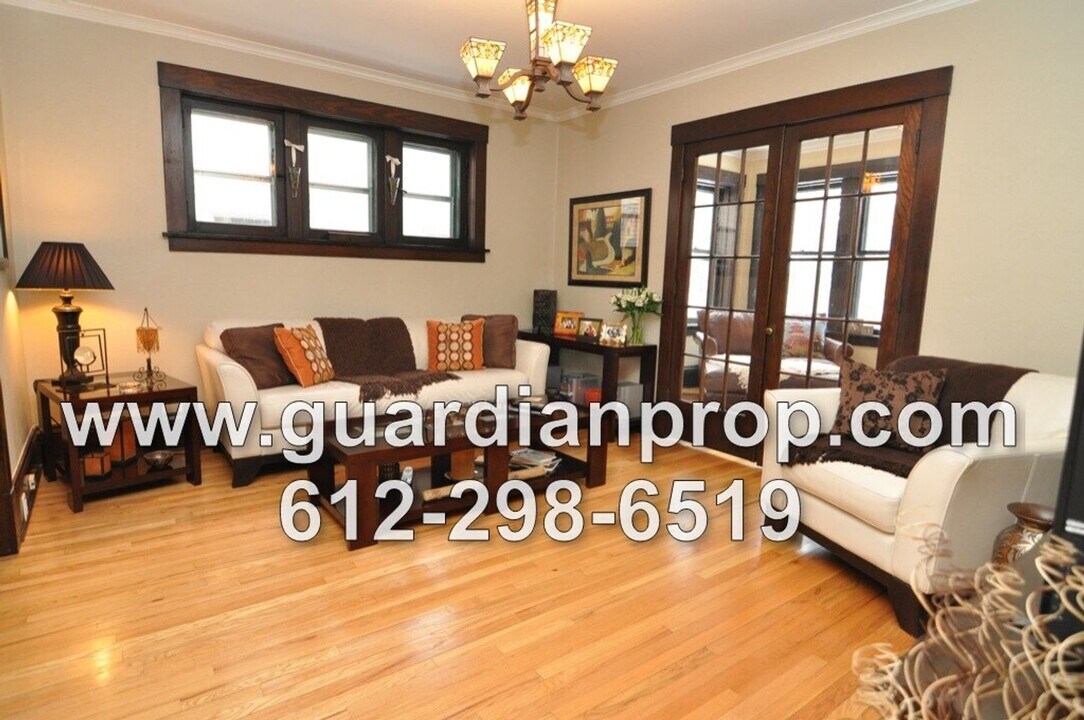 1725 Hague Ave in St. Paul, MN - Building Photo