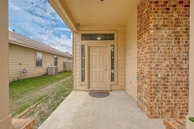 1810 Emerson Ridge Dr
