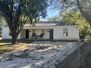 114 Gary Ct in Bossier City, LA - Foto de edificio - Building Photo