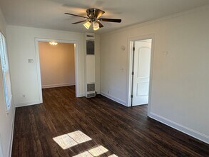 2203 Highland St in Charlotte, NC - Building Photo - Building Photo