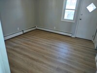 190 Spring St photo'