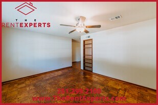 908 E David Langan Dr in Mobile, AL - Building Photo